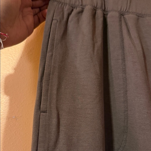 Old Navy Gray Straight Tall Leg Pants - Picture 2 of 4